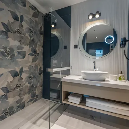 New Premium Hotel
